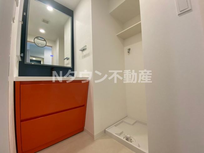 【洗面所】 | NEO JAPANESQUE 出来町(ネオジャパネスク出来町) | ゆったりとスペースのある洗面所