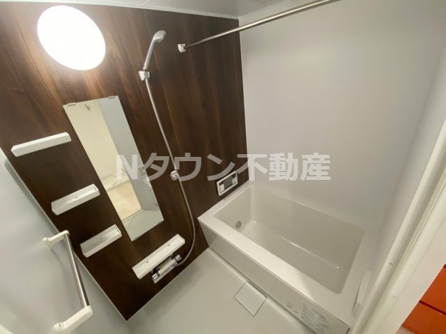 【浴室】 | NEO JAPANESQUE 出来町(ネオジャパネスク出来町) | きれいなお風呂です
