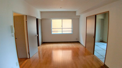 【内装】 | ルイスキャロル 