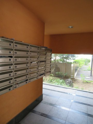 【エントランス】 | ルイスキャロル 