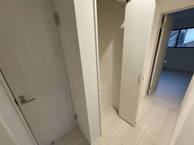 【外観】 | 守山区脇田町21-1期　＜仲介手数料無料＞大森小・大森中　新築一戸建て | 撮影
社長の村田です！
自らプレイヤーとして営業しています
長年の経験と実績から皆様により良いマイホーム購入のご提案をいたします。
住宅ローンの不安や購入後の不安等何でもご相談ください。