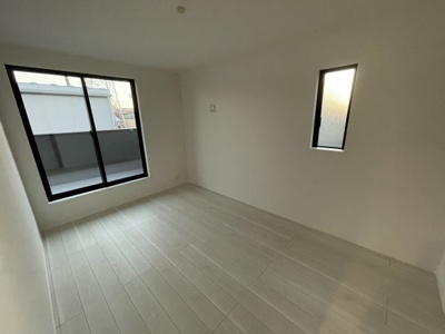 【外観】 | 守山区脇田町21-1期　＜仲介手数料無料＞大森小・大森中　新築一戸建て | 撮影
社長の村田です！
自らプレイヤーとして営業しています
長年の経験と実績から皆様により良いマイホーム購入のご提案をいたします。
住宅ローンの不安や購入後の不安等何でもご相談ください。