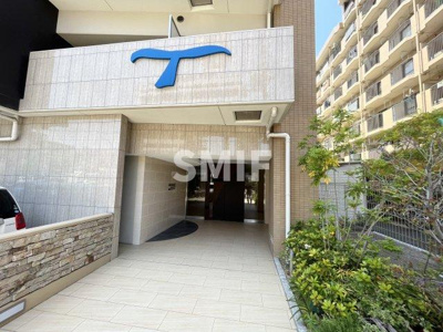 【エントランス】 | セレニテ三国プリエ