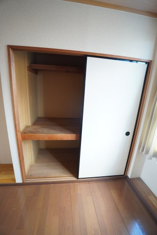 末広サンフレアAの収納