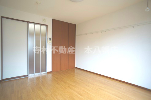 The Hazelの居間・リビング|洋室7.7帖♪