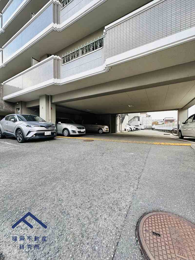 アンピール大橋南の駐車場