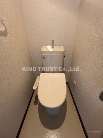 B・LIBERIのトイレ|ゆったりとした空間のトイレです