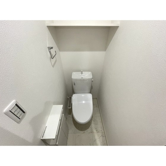 熊本市中央区新町３丁目の賃貸マンションのトイレ