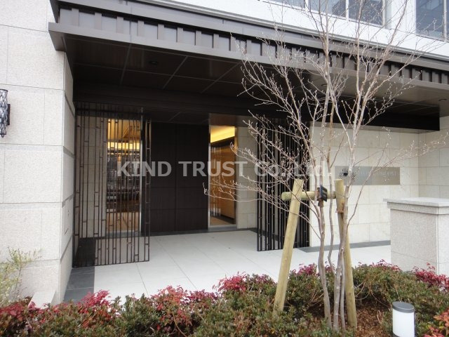 レオンコンフォート梅田北のエントランス|エントランスです