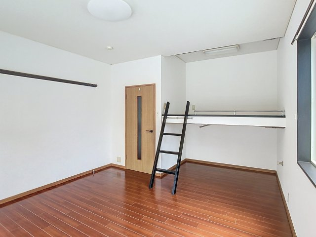 ルーキーリーグの洋室