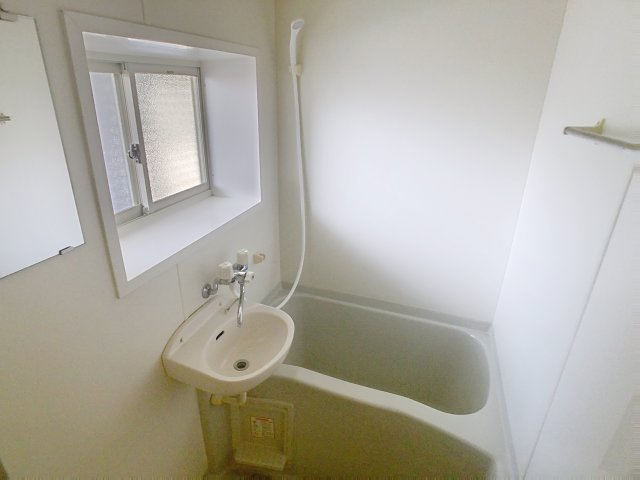 ルーキーリーグの浴室