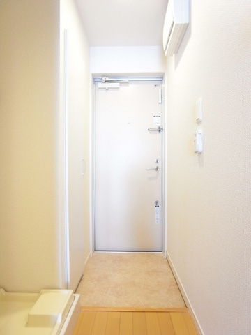 リブリ・幕張本郷の玄関