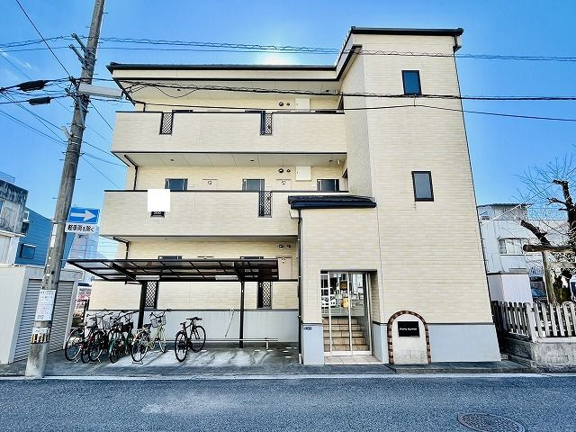 フレンテ・カルポートの外観|外はこのようになっています