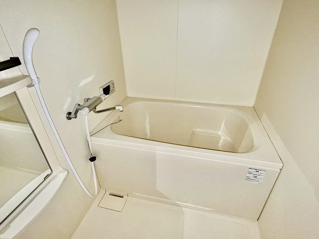 フレンテ・カルポートの浴室|落ち着いた空間のお風呂です