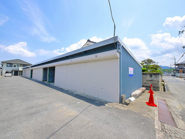 奥田倉庫（586-4）