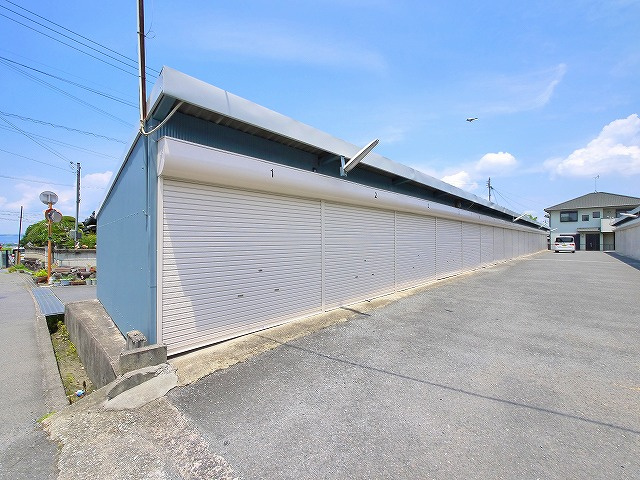 奥田倉庫（586-4）