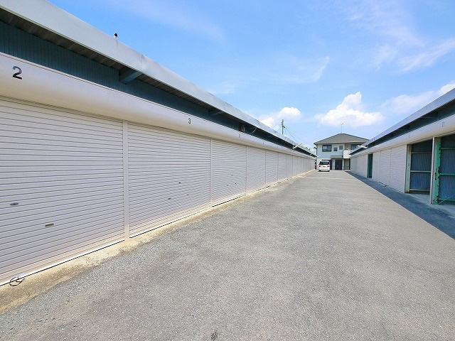 奥田倉庫（586-4）