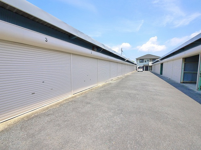 奥田倉庫（586-4）