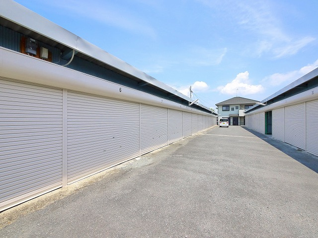 奥田倉庫（586-4）