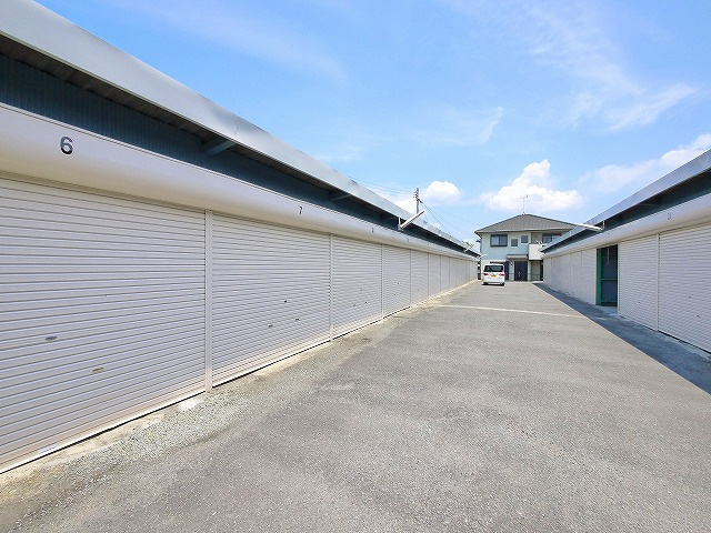 奥田倉庫（586-4）