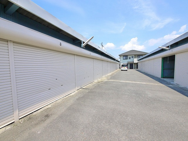 奥田倉庫（586-4）