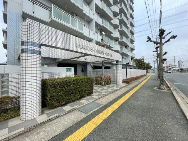 長門石グリーンハイツ（リフォーム）のエントランス