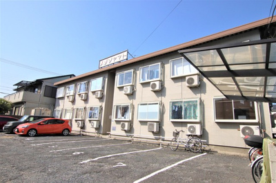 前面駐車場で日当たりも良さそうです★