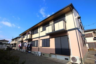 立場駅徒歩3分の便利な立地です