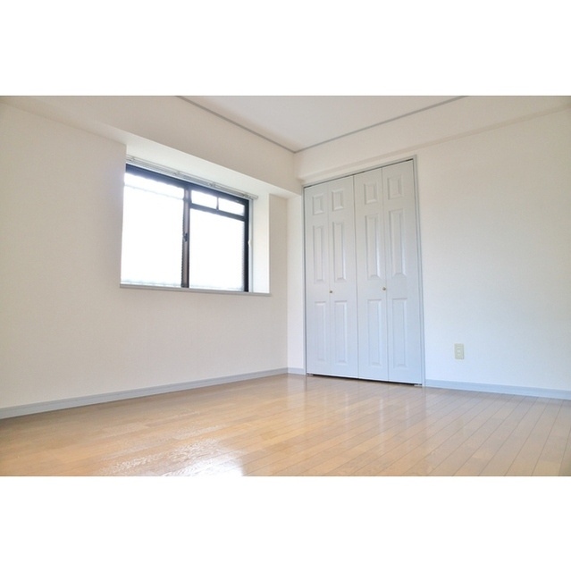 ラカーサ　アルタの居間・リビング|北洋室6.5帖