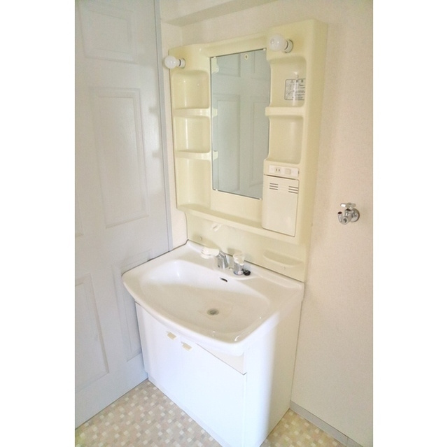 ラカーサ　アルタの洗面所|洗面化粧台