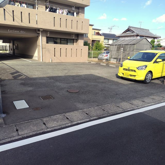 ラカーサ　アルタのエントランス