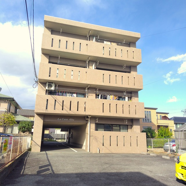 ラカーサ　アルタの外観