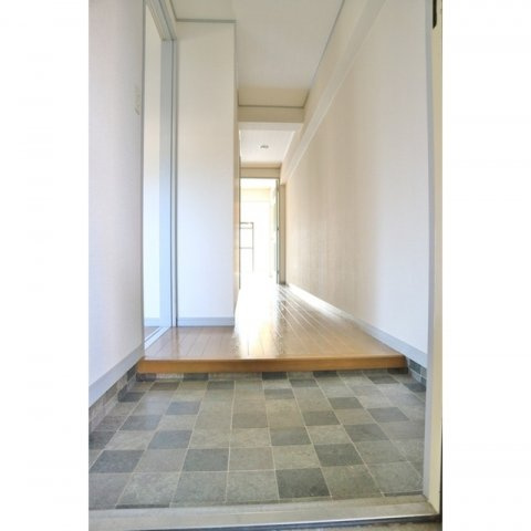 ラカーサ　アルタの玄関|シューズボックスなし