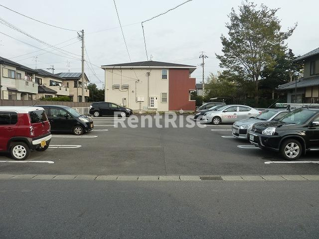 ミリオンベルの駐車場|駐車場