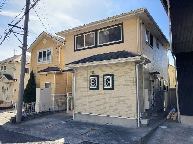 【外観】 | □■小田原市国府津 中古戸建■□ | 閑静な住宅地に佇む3LDKの中古戸建