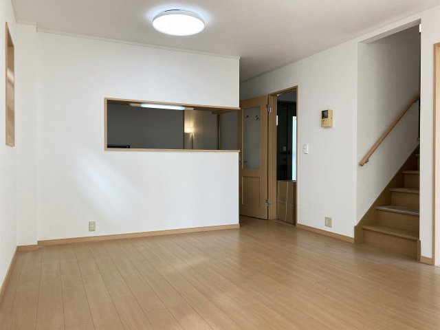 【居間・リビング】 | □■小田原市国府津 中古戸建■□ | リビングルーム