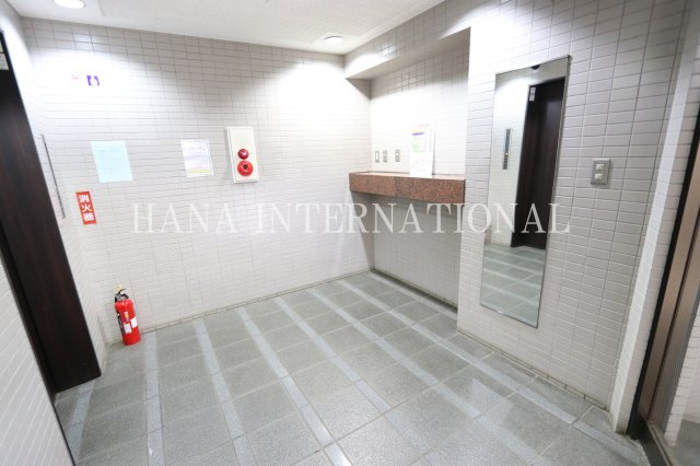 山本ビルのロビー