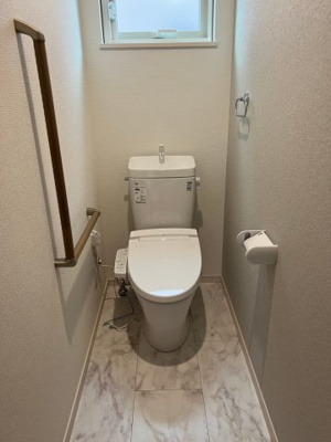 【トイレ】 | 　盛岡市三本柳B棟 | 温水洗浄便座は寒い日でも便座がヒヤッとなりません。