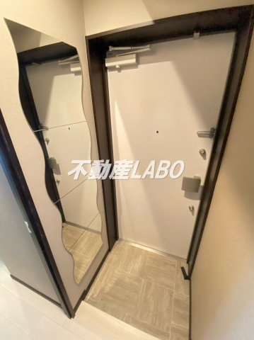 オルフェアXV番館の玄関