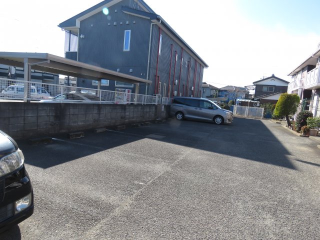 グリーンアペックスDの駐車場