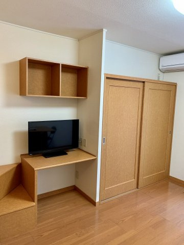 レオパレスアウルの居間・リビング|画像3