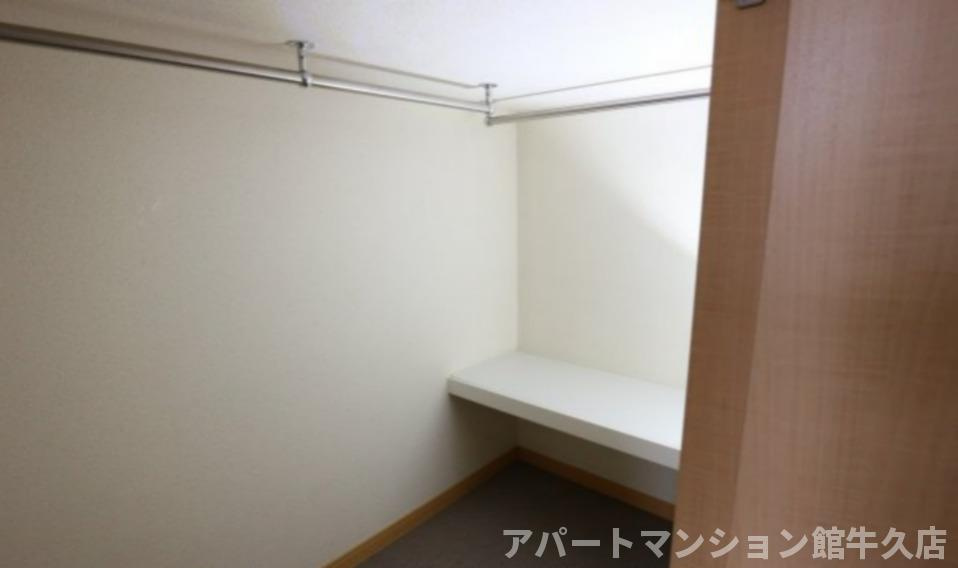 レオパレスソレーユ花園の収納