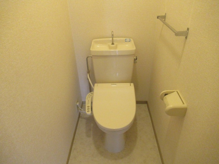 エクセレント柿本　Ａ棟のトイレ|コンパクトで使いやすいトイレです
