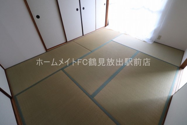 クレッセント山本の和室