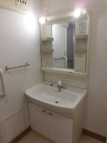 ヴィラ宮ノ下の洗面所