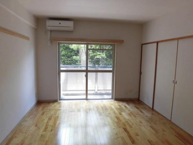 ヴィラ宮ノ下の居間・リビング