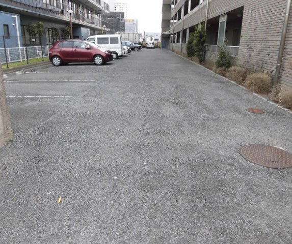 ヴィラ宮ノ下の駐車場