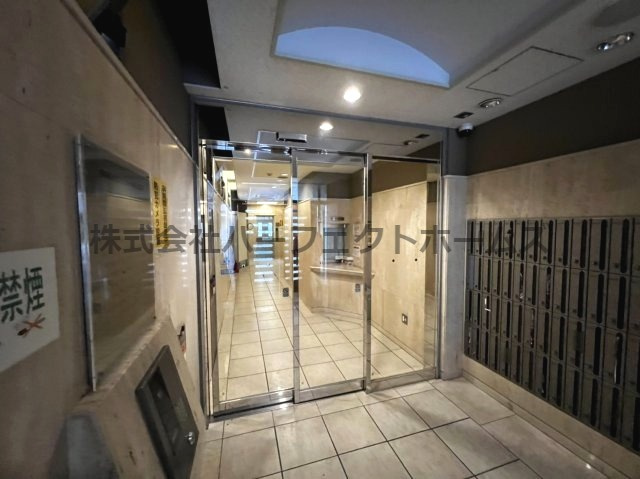 中央メルヴェール江坂のエントランス|清潔なエントランスです