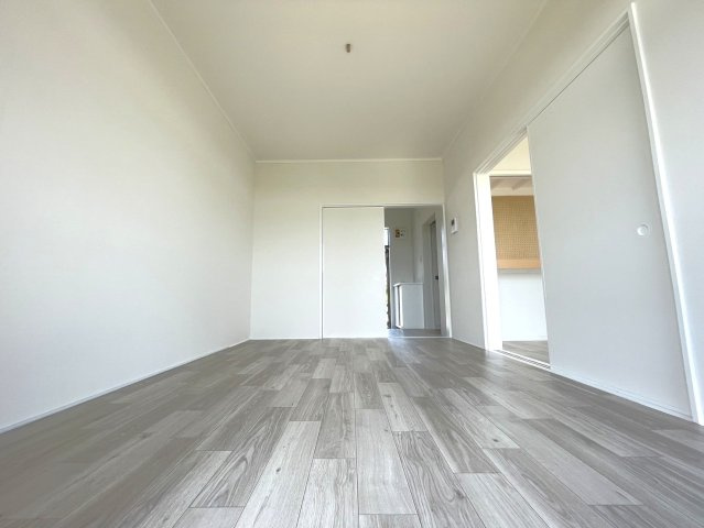 グリーンヴィラの居間・リビング