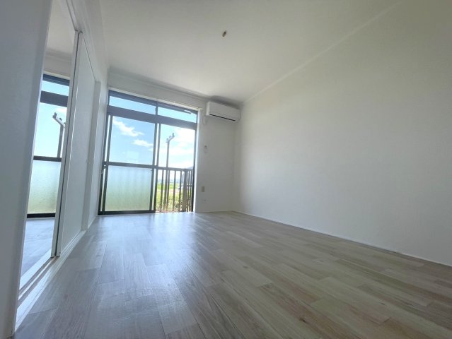 グリーンヴィラの居間・リビング